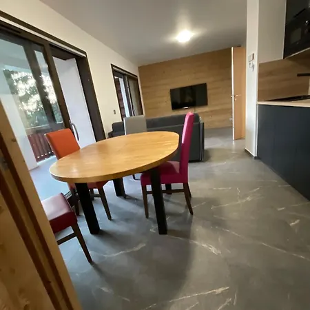 Le Manoir D Ernesta Daire Passy (Haute-Savoie)